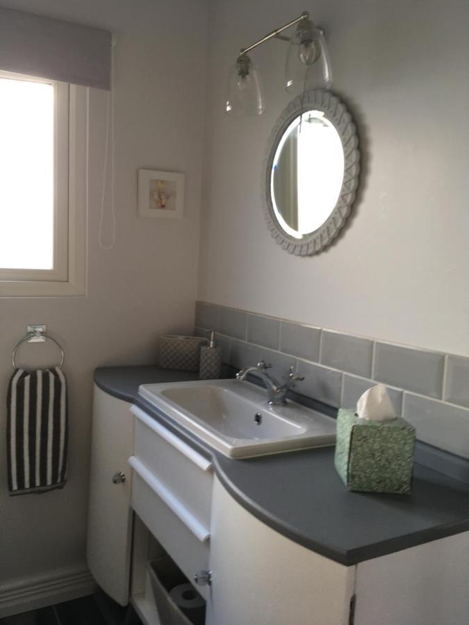 Woodlands Coastal Apartment Southerndown エクステリア 写真